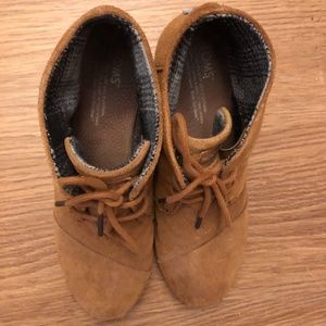 TOMS chestnut wedge booties